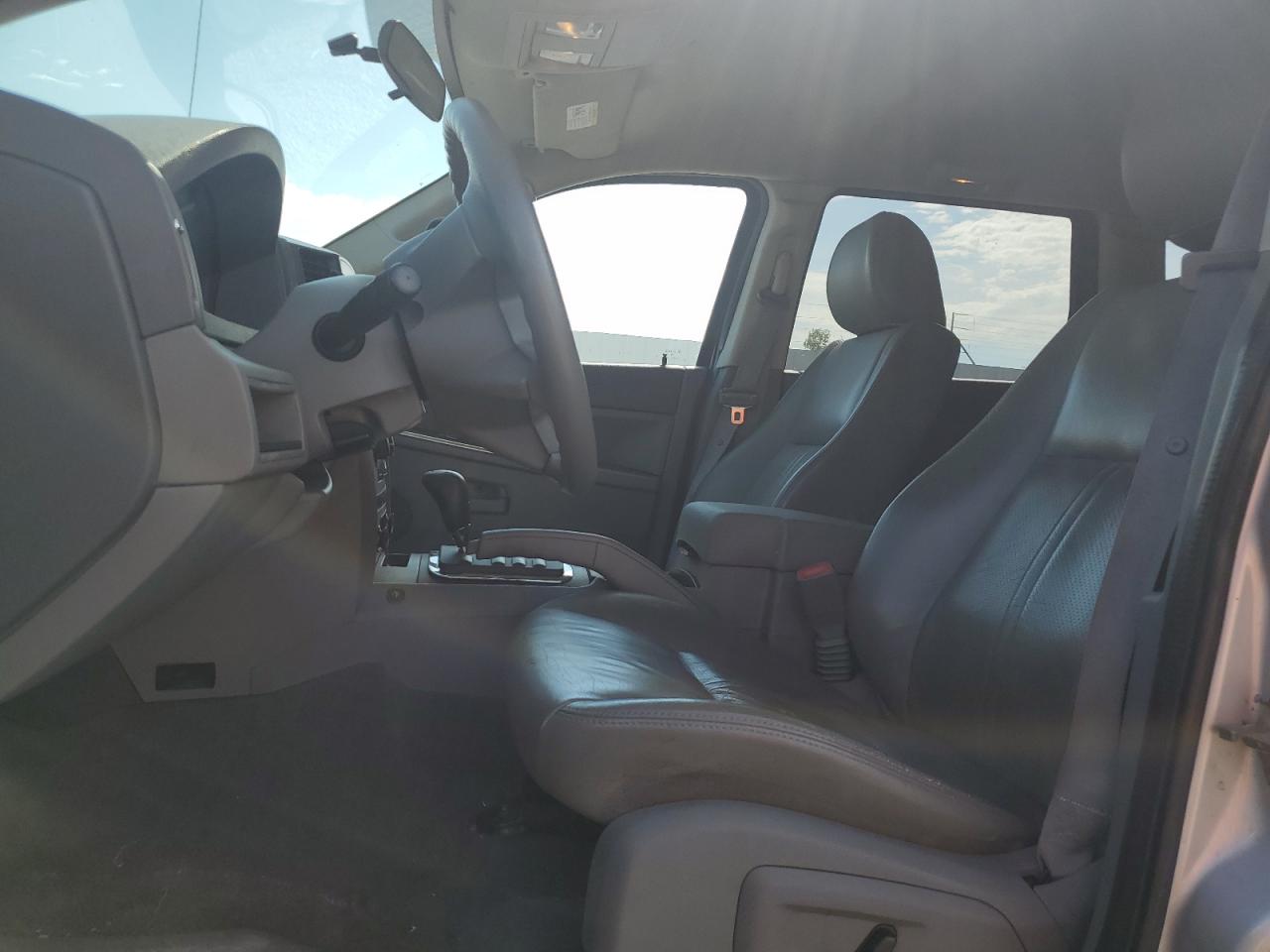 2005 Jeep Grand Cherokee Laredo VIN: 1J4GR48KX5C565762 Lot: 63080115