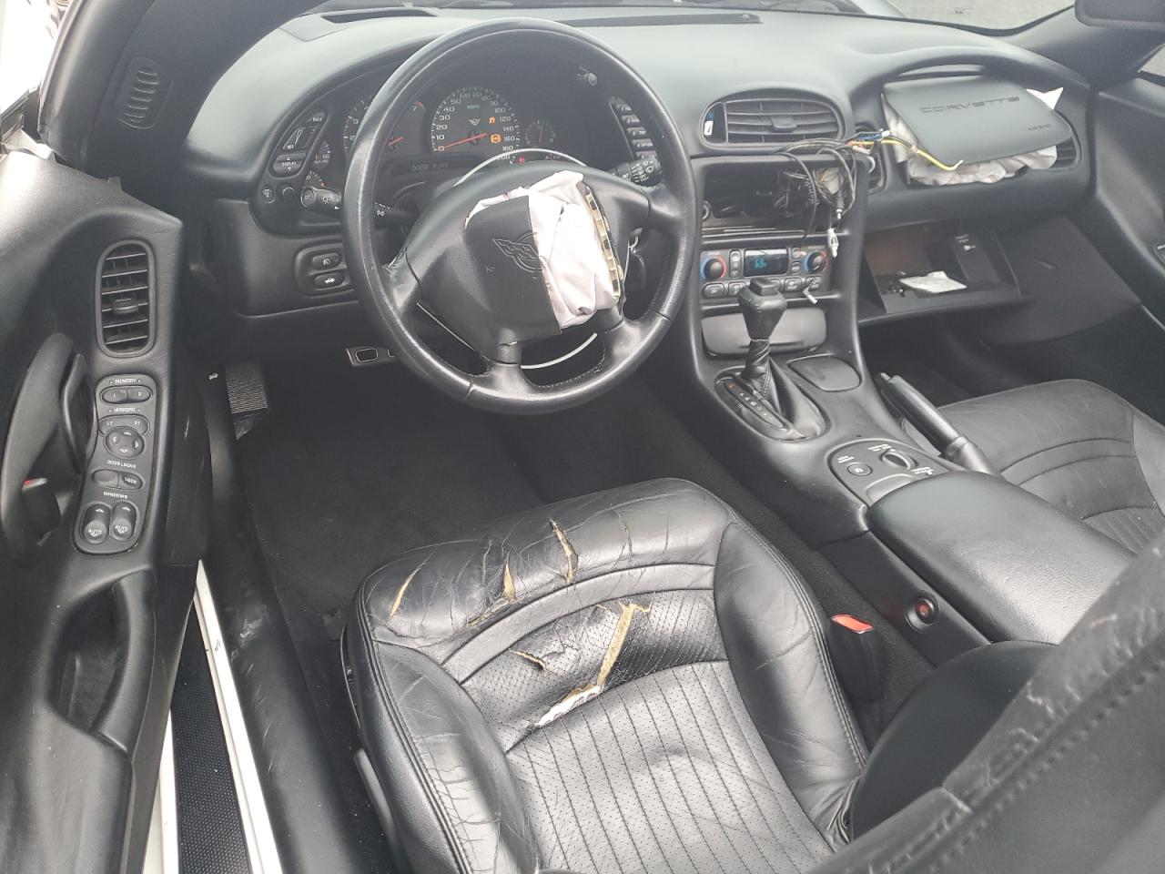 2004 Chevrolet Corvette VIN: 1G1YY22G845121135 Lot: 61984775