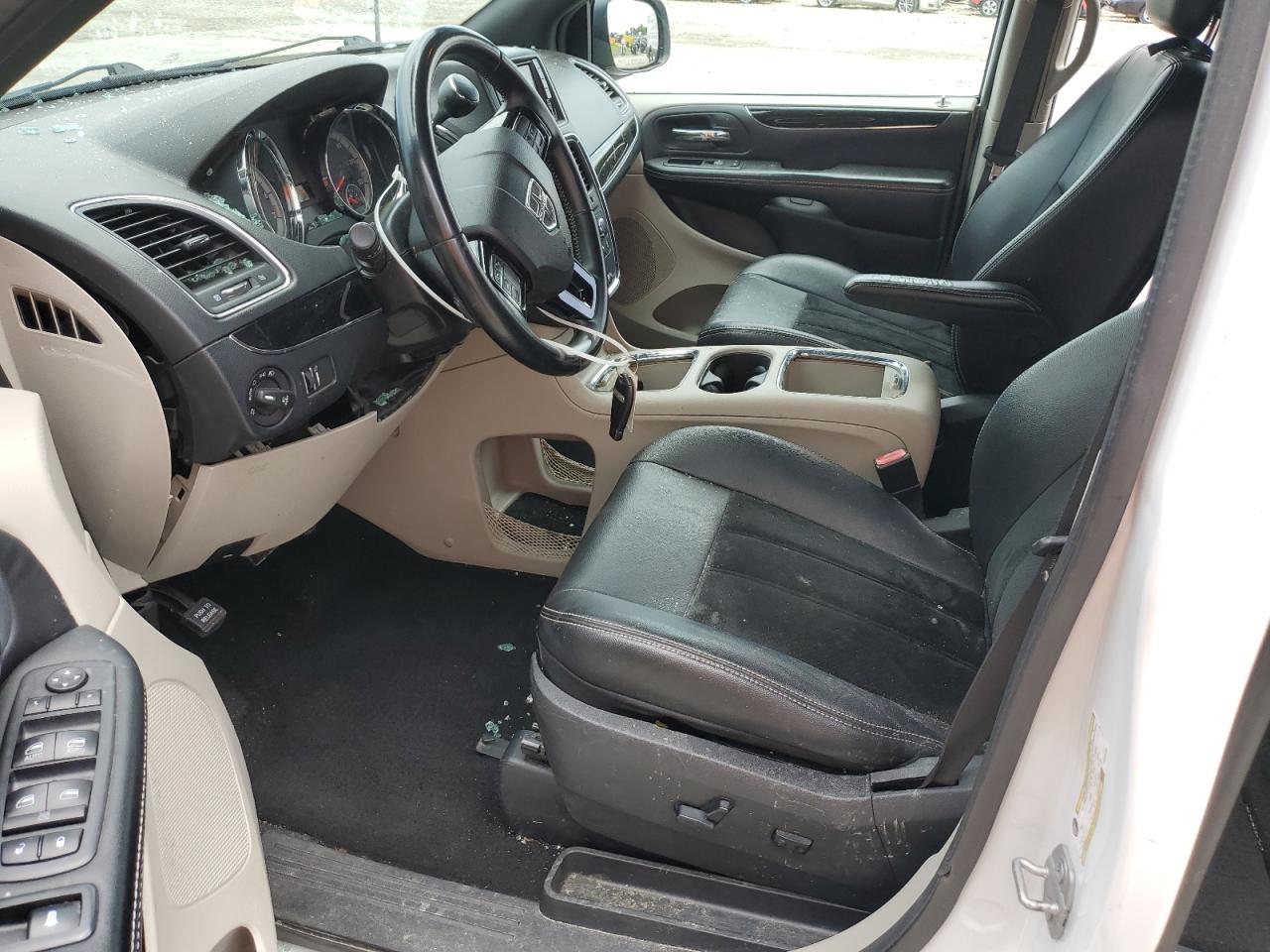 2018 Dodge Grand Caravan Sxt VIN: 2C4RDGCG2JR326256 Lot: 60143885