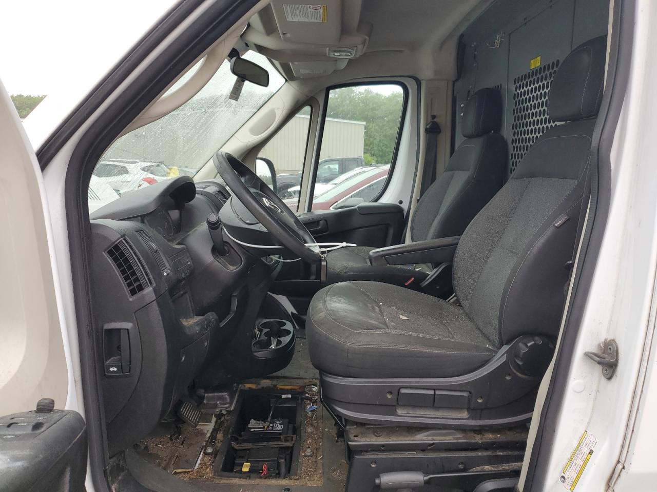 2018 Ram Promaster 2500 2500 High VIN: 3C6TRVDG4JE113232 Lot: 58070365