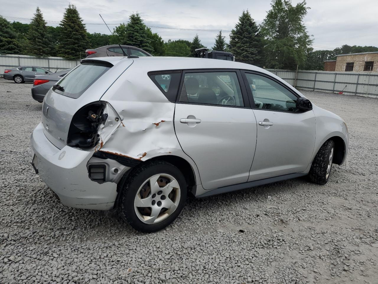 PONTIAC VIBE 2010 VIN 5Y2SP6E86AZ407162 photo 3