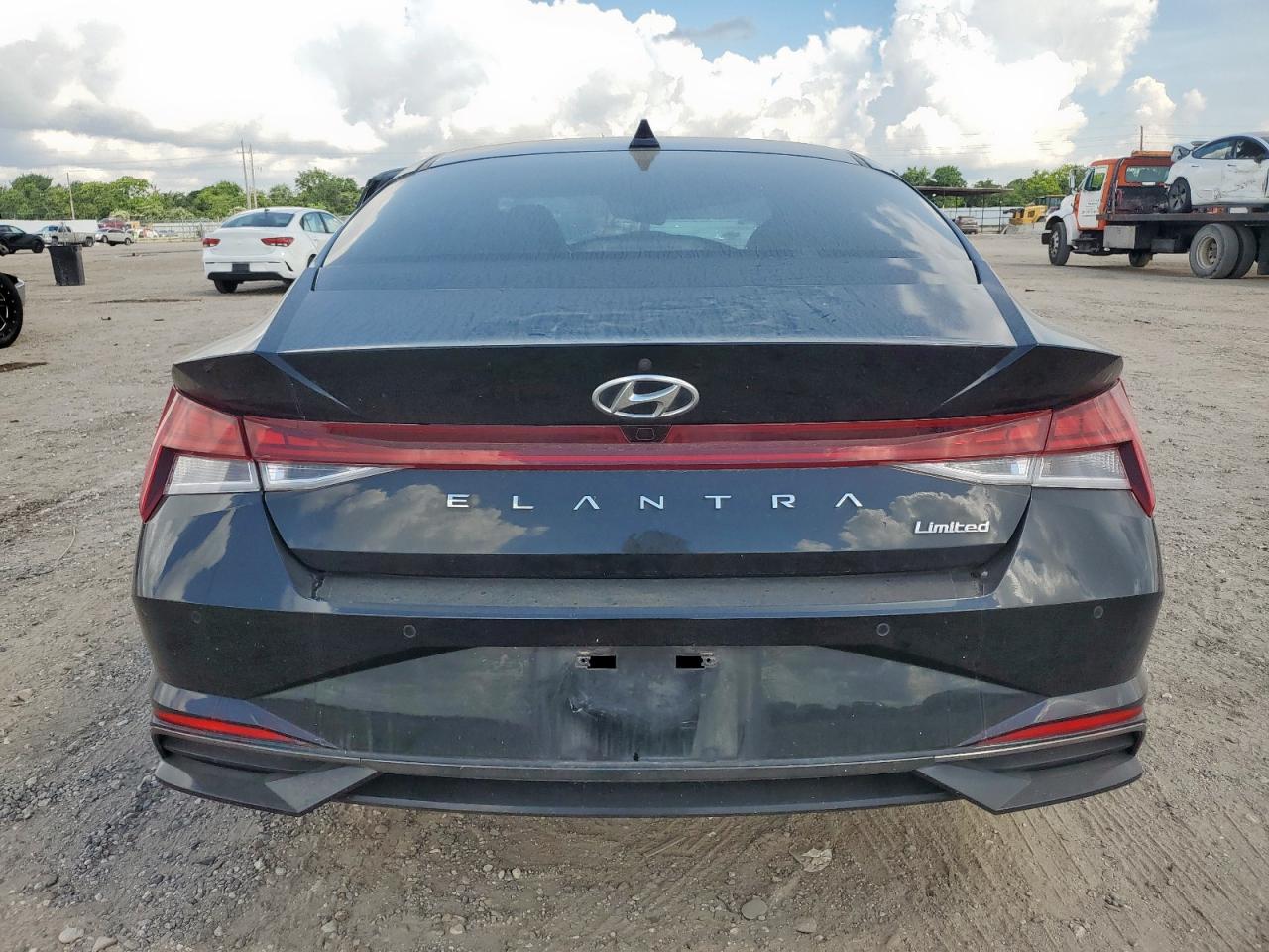 2022 Hyundai Elantra Limited VIN: 5NPLP4AG2NH055622 Lot: 62472385