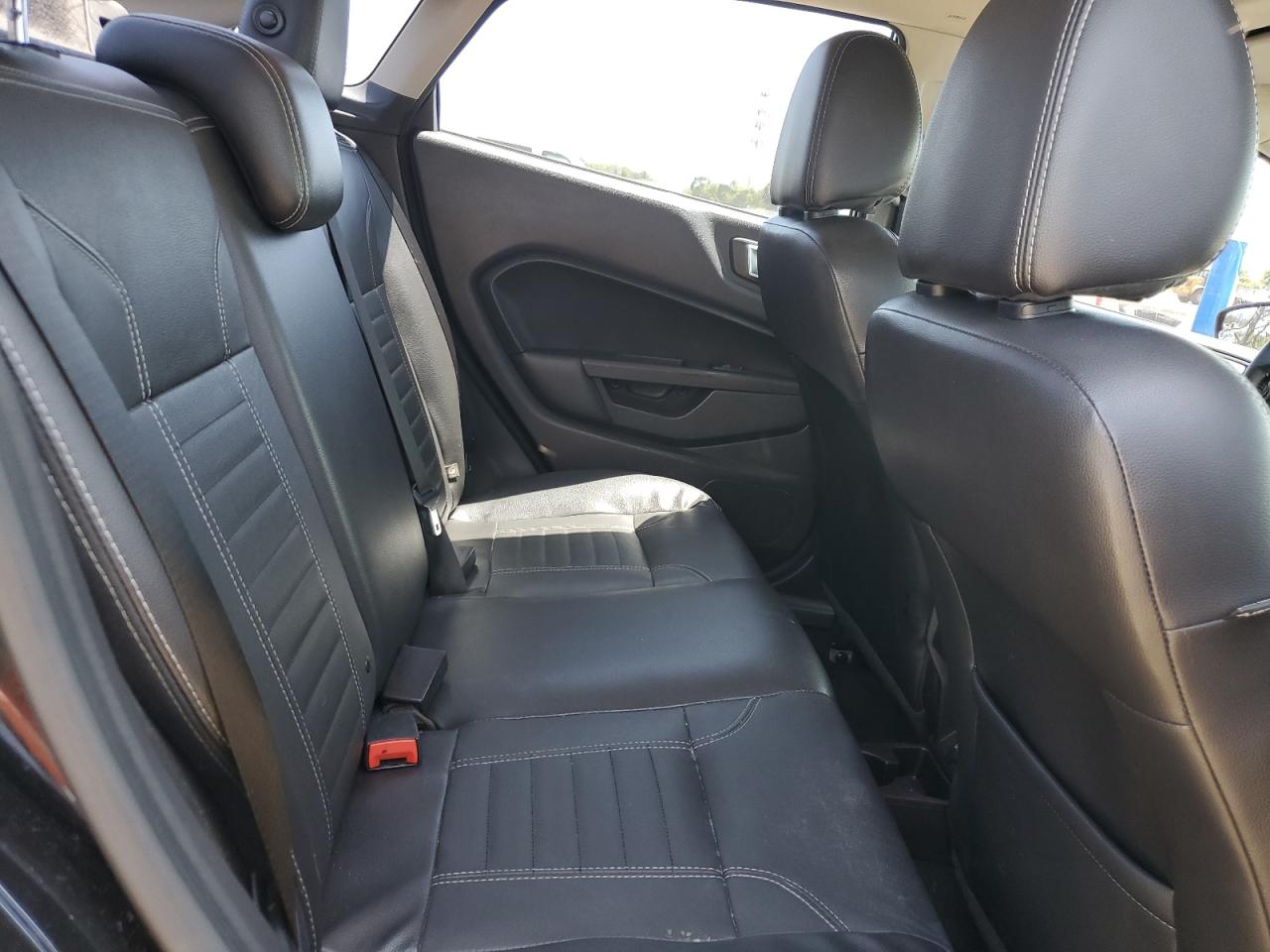 2014 Ford Fiesta Titanium VIN: 3FADP4CJ1EM239690 Lot: 62091645