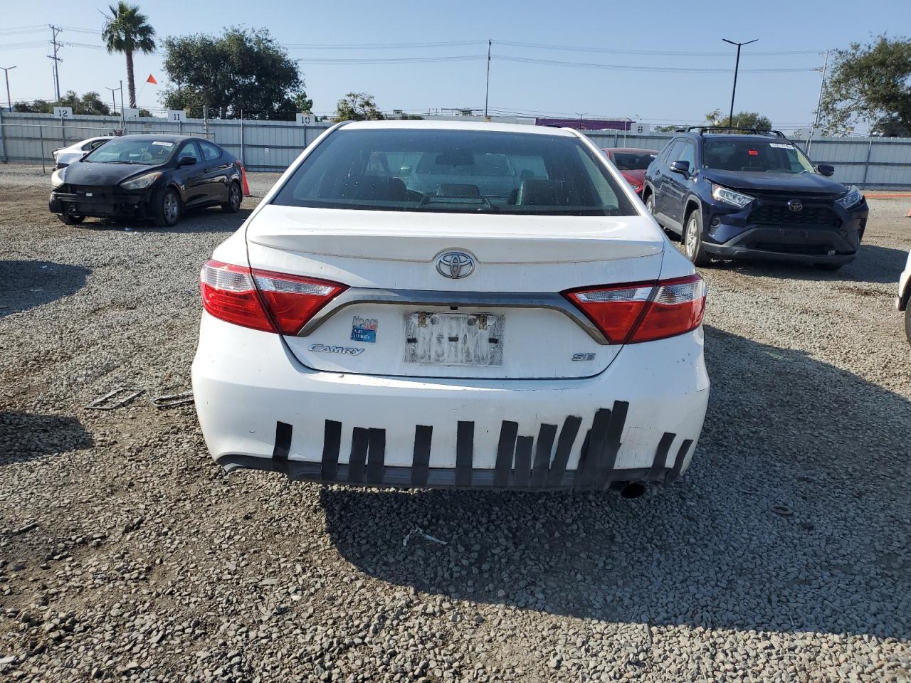 2017 Toyota Camry Le VIN: 4T1BF1FK5HU734817 Lot: 60673535
