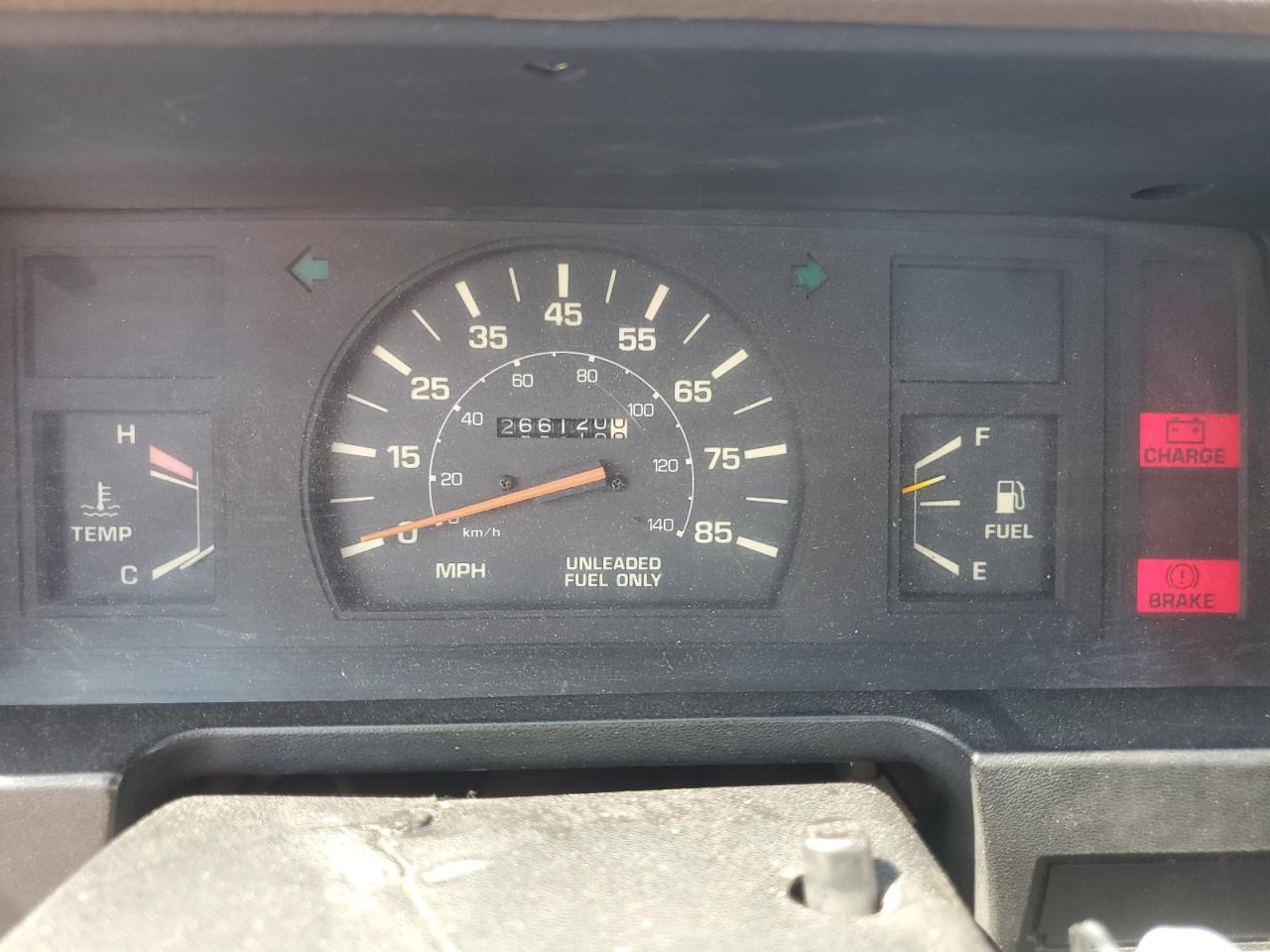 1984 Toyota Pickup 1/2 Ton Rn55 Dlx VIN: JT4RN55D4E5017587 Lot: 59298605