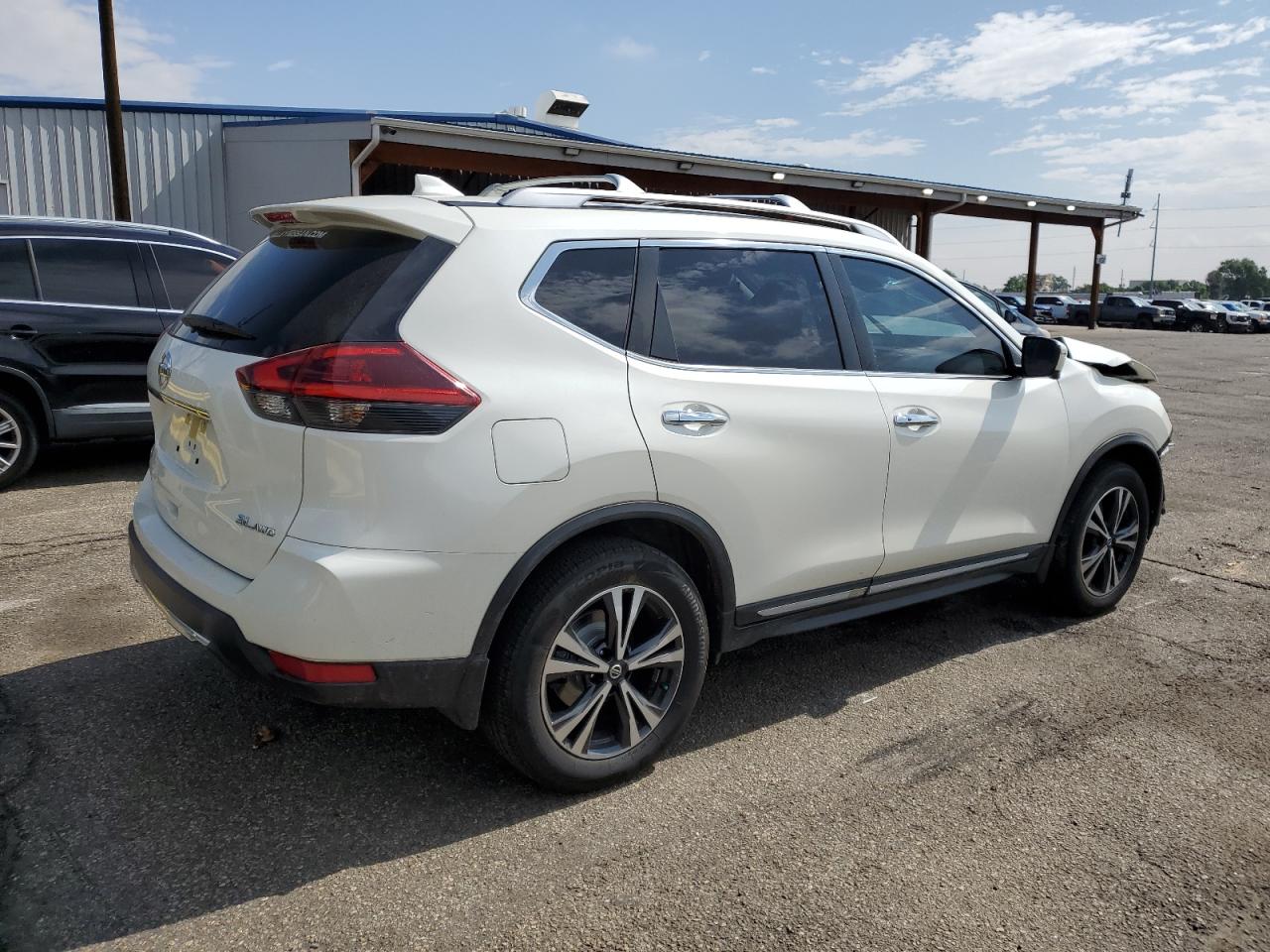 2018 Nissan Rogue S VIN: JN8AT2MV0JW308561 Lot: 62347215