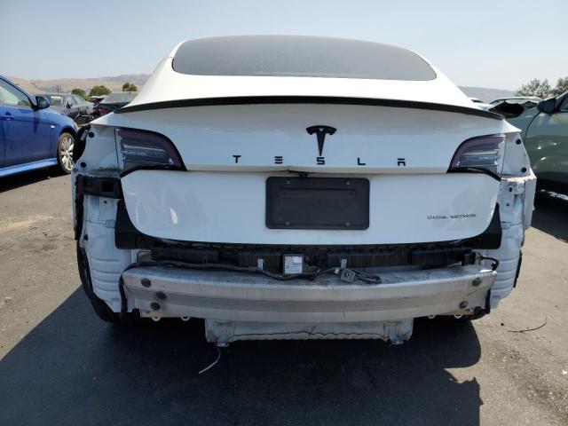  TESLA MODEL 3 2021 Biały