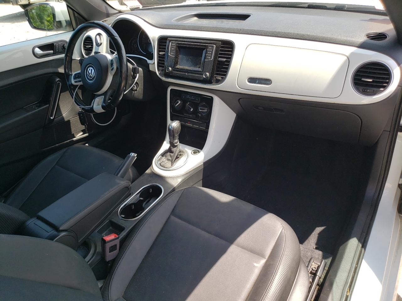 2018 Volkswagen Beetle S VIN: 3VW5DAAT7JM514853 Lot: 60546195