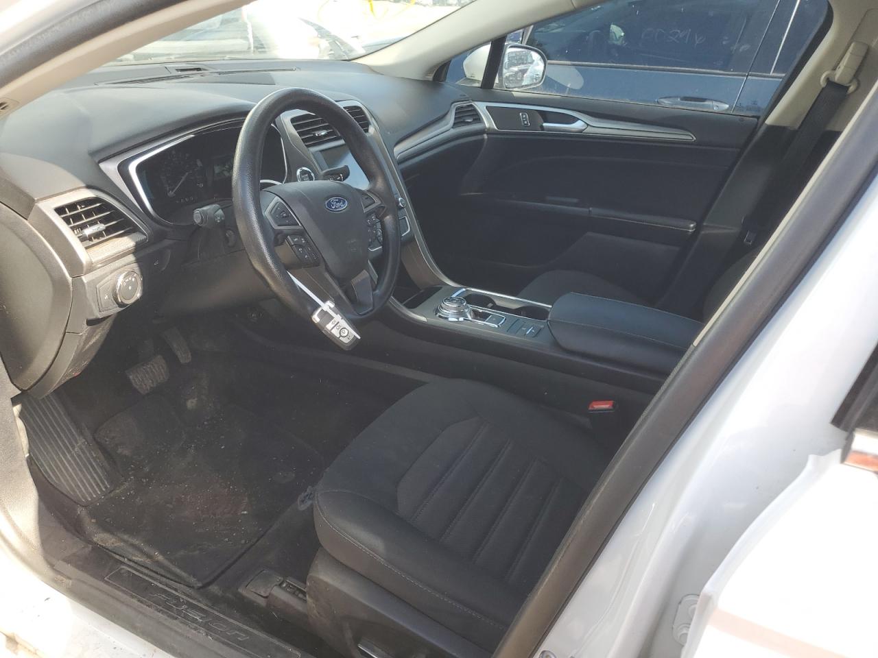 2020 Ford Fusion Se VIN: 3FA6P0LU1LR119075 Lot: 58939245