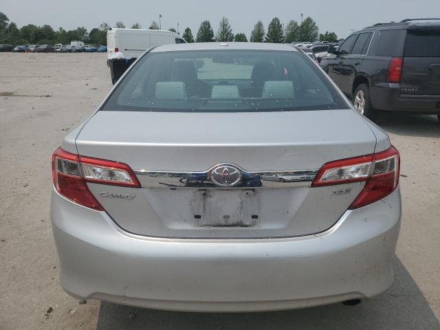  TOYOTA CAMRY 2014 Серебристый
