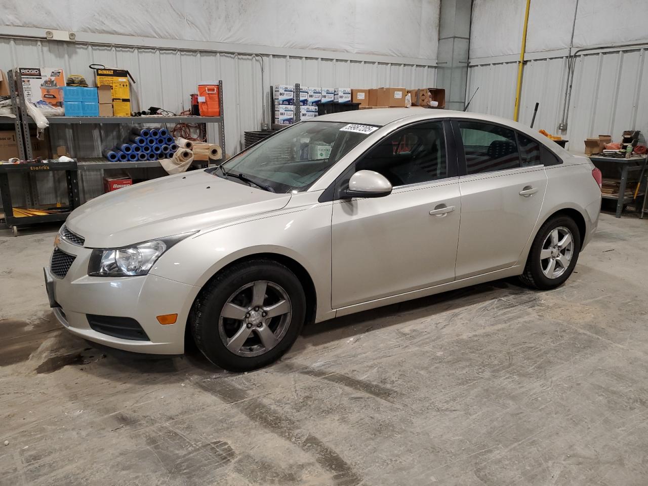 2013 Chevrolet Cruze Lt for Sale in Milwaukee, WI - Front End