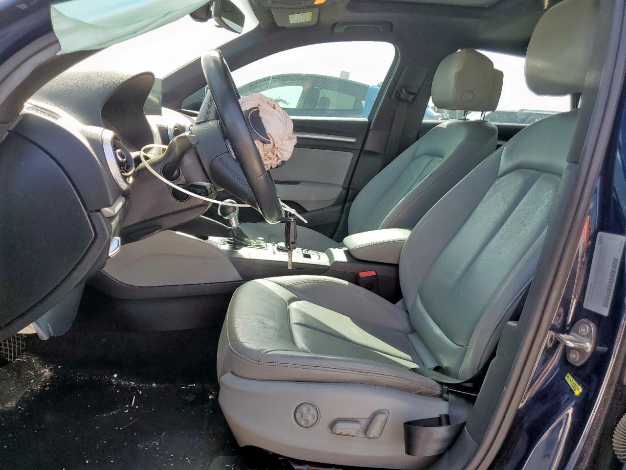 2017 Audi A3 Premium VIN: WAUAUGFF9H1043011 Lot: 61303055