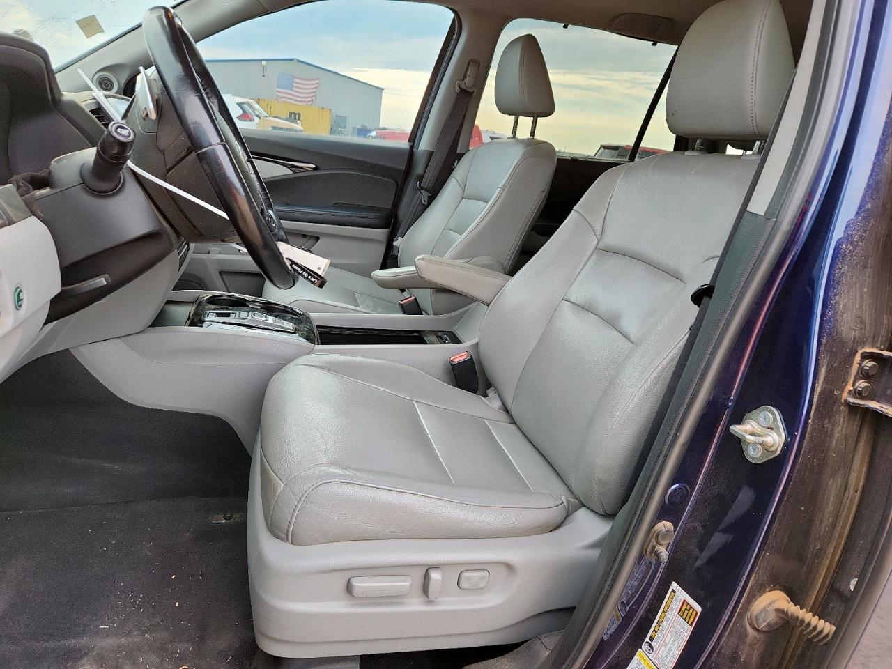 2016 Honda Pilot Touring VIN: 5FNYF5H93GB045303 Lot: 61760475