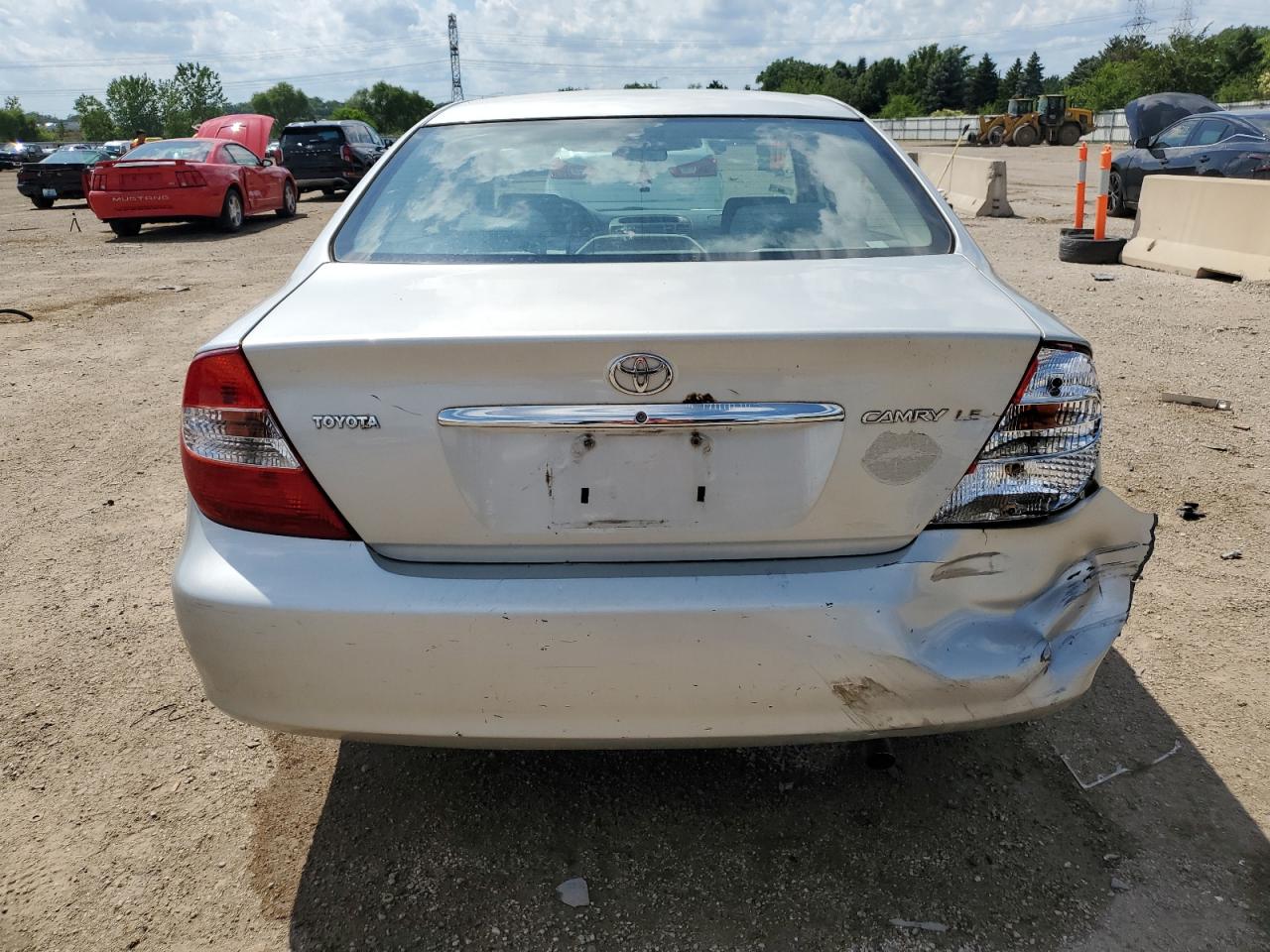 2002 Toyota Camry Le VIN: 4T1BE32K32U087099 Lot: 62587675