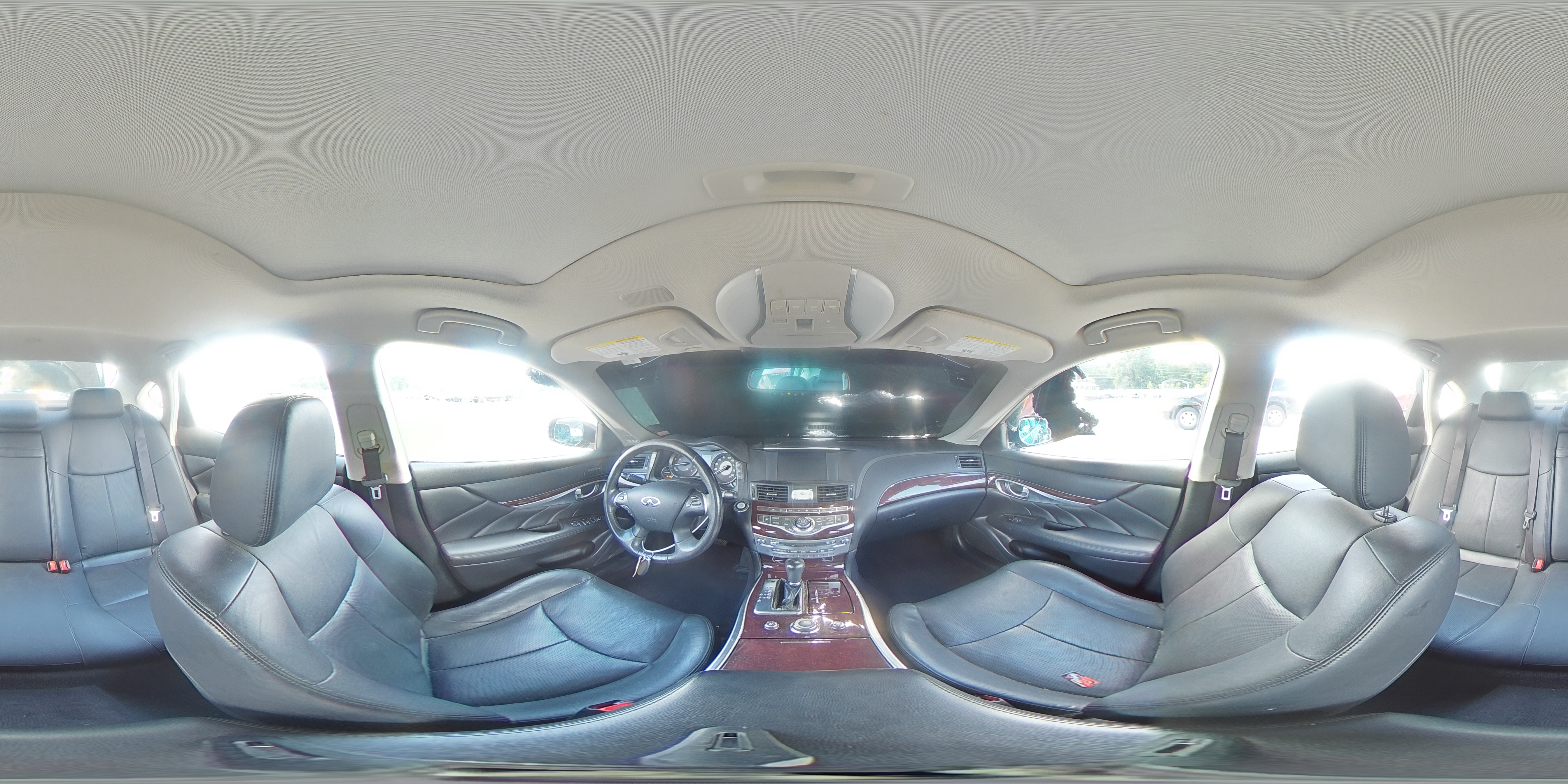 2018 Infiniti Q70 3.7 Luxe VIN: JN1BY1AR2JM220189 Lot: 62899665