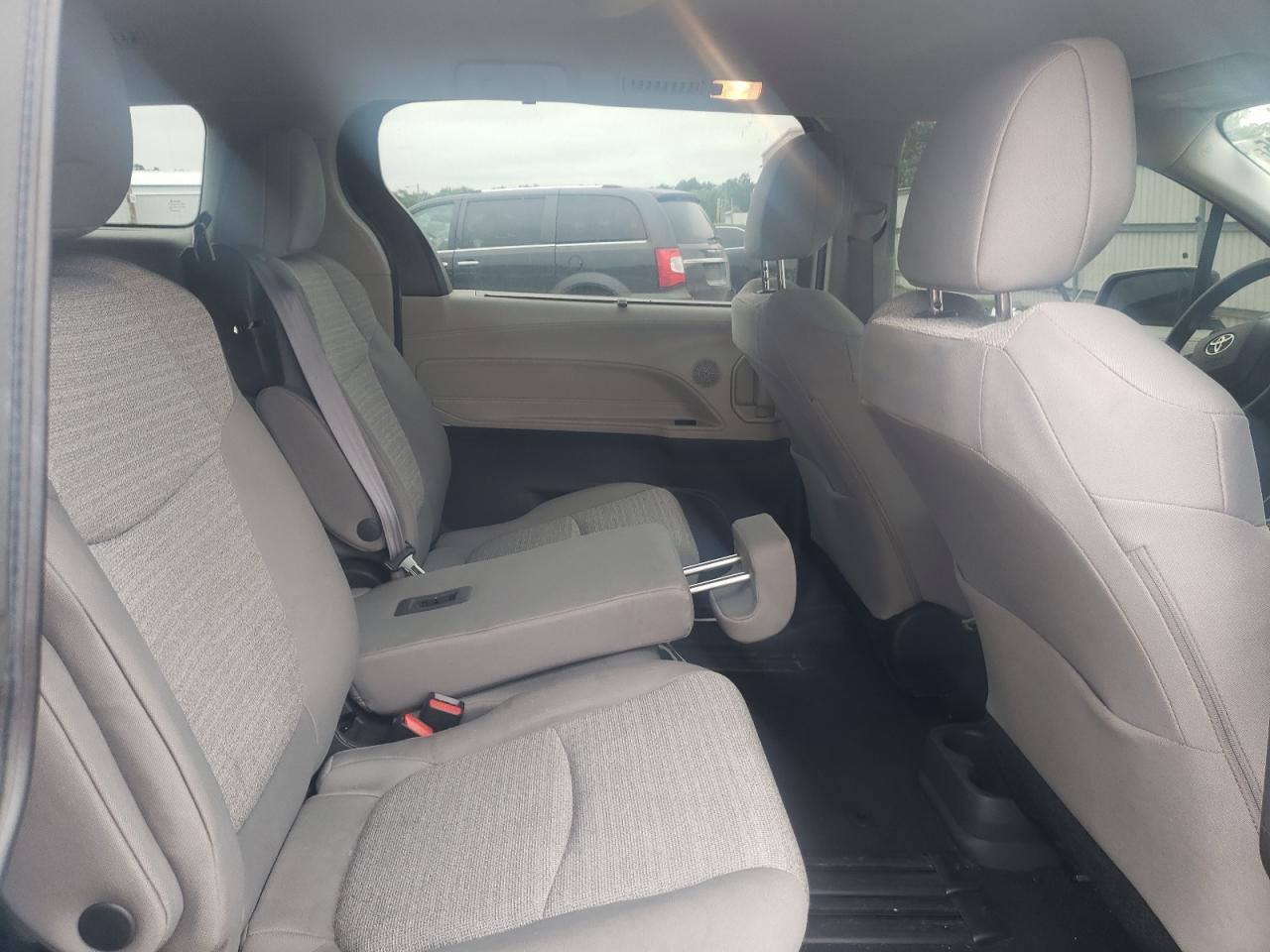 2022 Toyota Sienna Le VIN: 5TDKSKFC2NS042612 Lot: 62808065