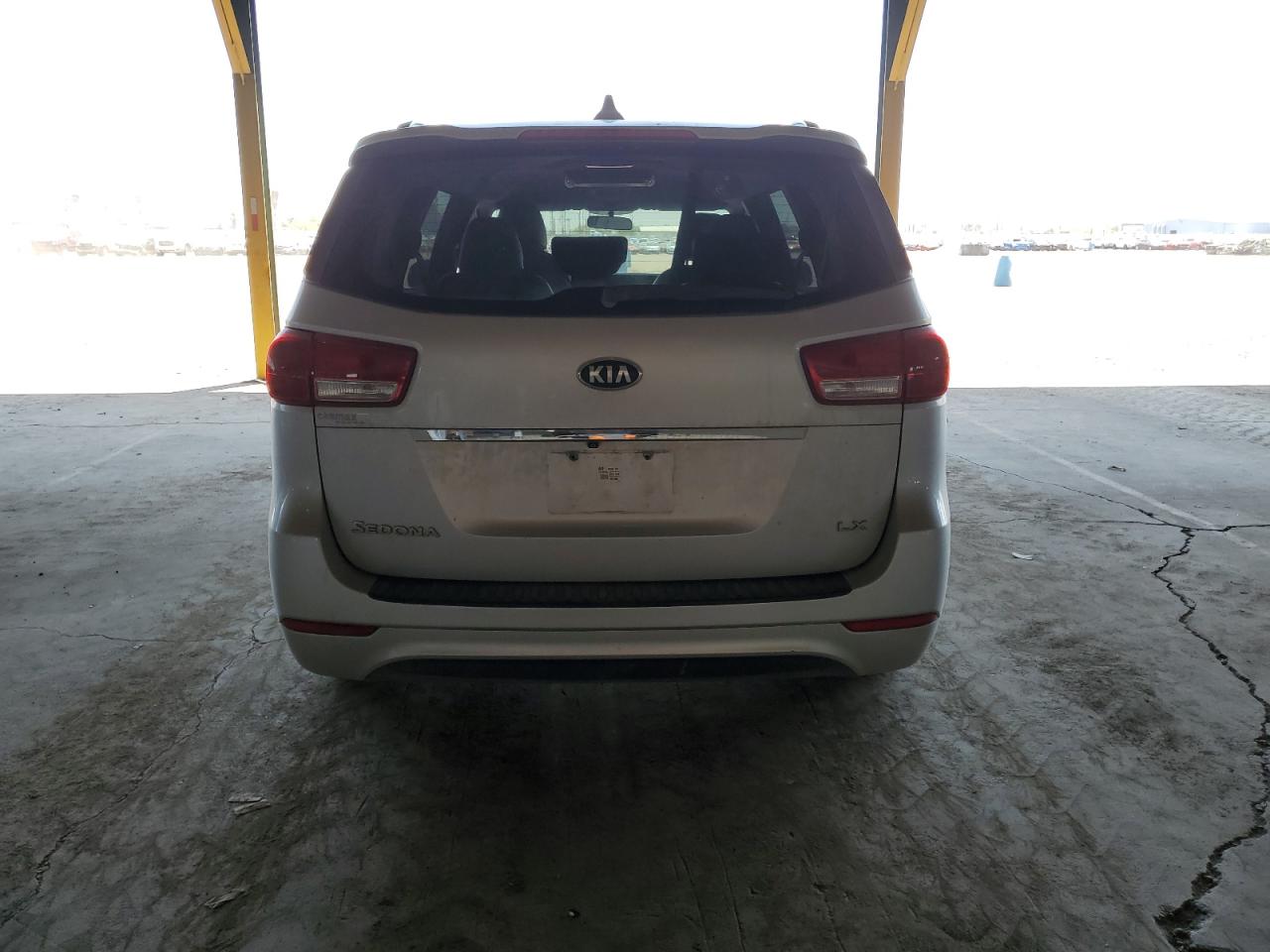 2015 Kia Sedona Lx VIN: KNDMB5C17F6042099 Lot: 63083485