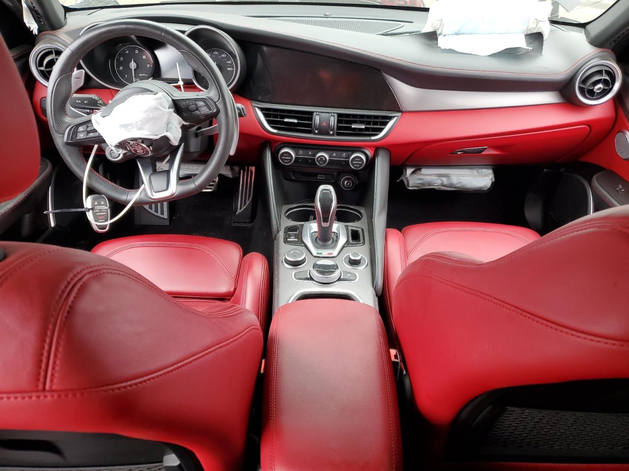 ALFA ROMEO GIULIA 2021 VIN ZARFAMBN6M7649893 zdjęcie 8