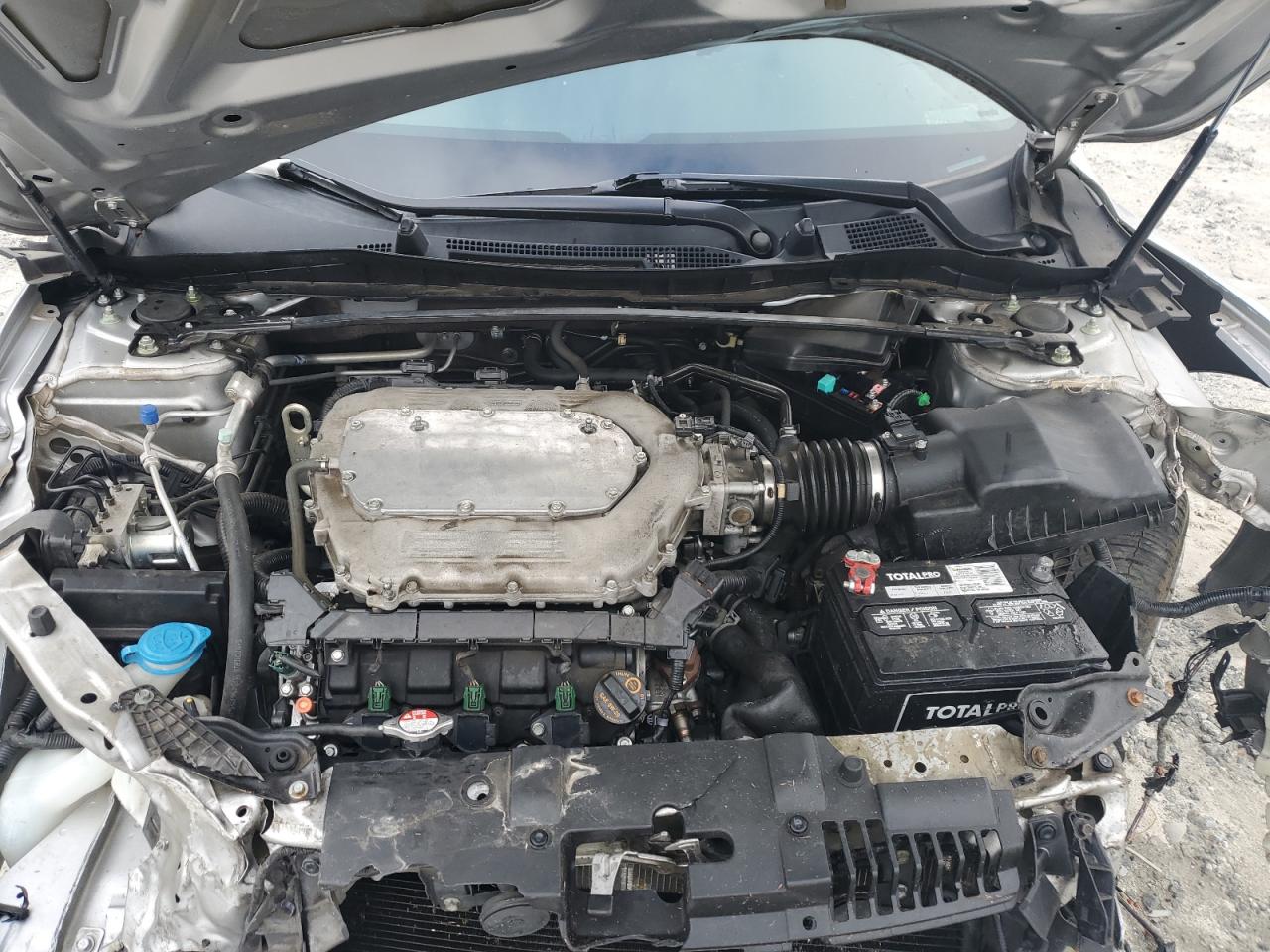 2014 Honda Accord Exl VIN: 1HGCR3F81EA031469 Lot: 61245695