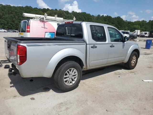  NISSAN FRONTIER 2017 Серебристый