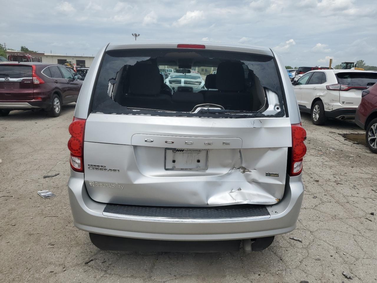 2011 Dodge Grand Caravan Express VIN: 2D4RN4DG3BR772785 Lot: 61638015