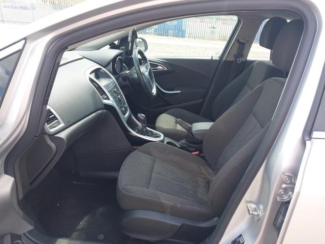 2012 VAUXHALL ASTRA SRI