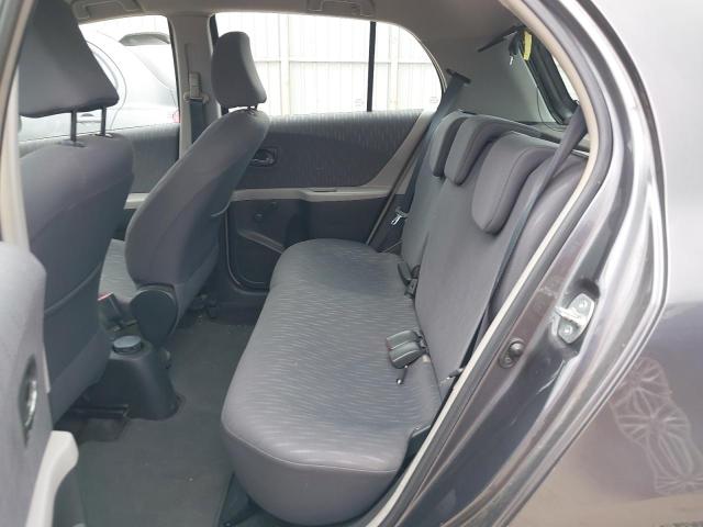 2009 TOYOTA YARIS TR V