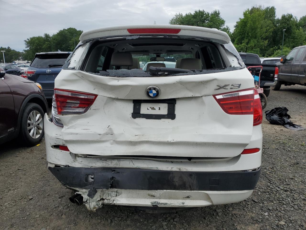 2011 BMW X3 xDrive28I VIN: 5UXWX5C57BL703945 Lot: 61900025