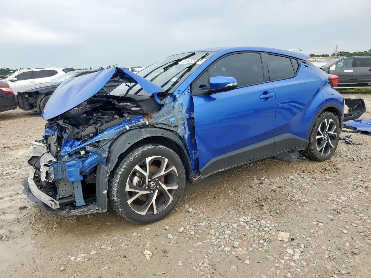 NMTKHMBX1NR142170 TOYOTA C-HR Photo 1