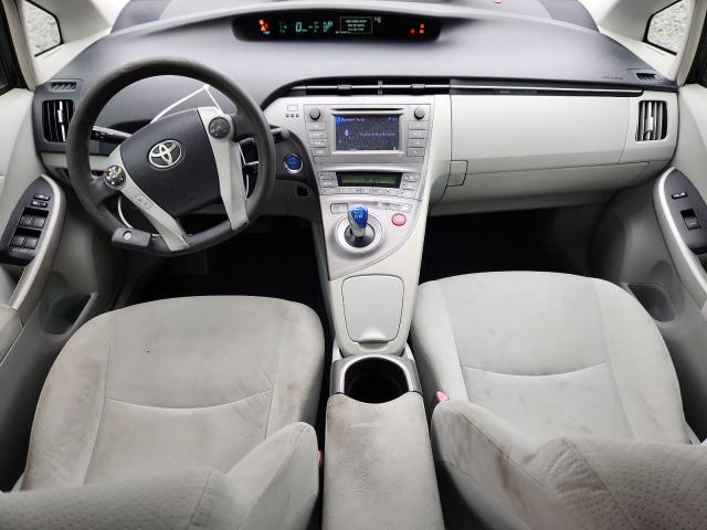  TOYOTA PRIUS 2013 Silver