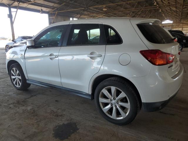  MITSUBISHI OUTLANDER 2015 Белы