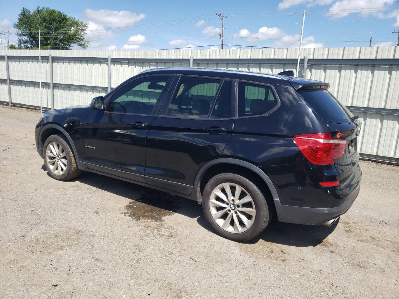 BMW X3 2015 VIN 5UXWX9C56F0D54049 zdjęcie 2