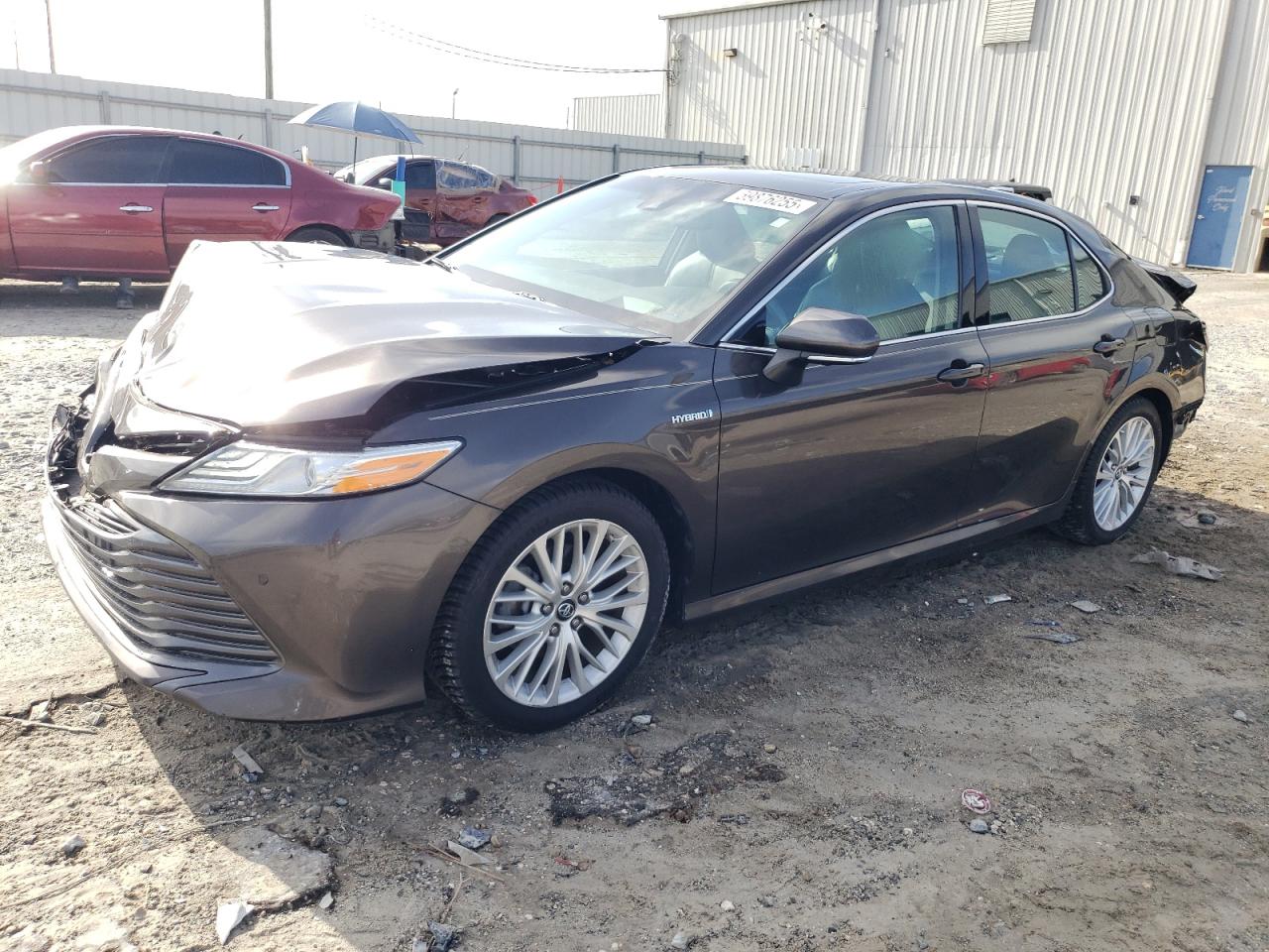 2018 Toyota Camry Hybrid