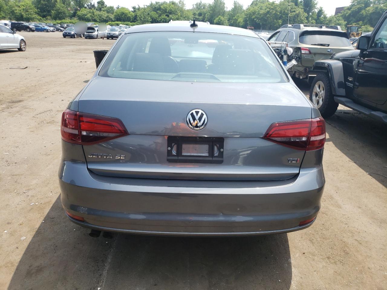 3VWD67AJ7GM382449 2016 Volkswagen Jetta Se