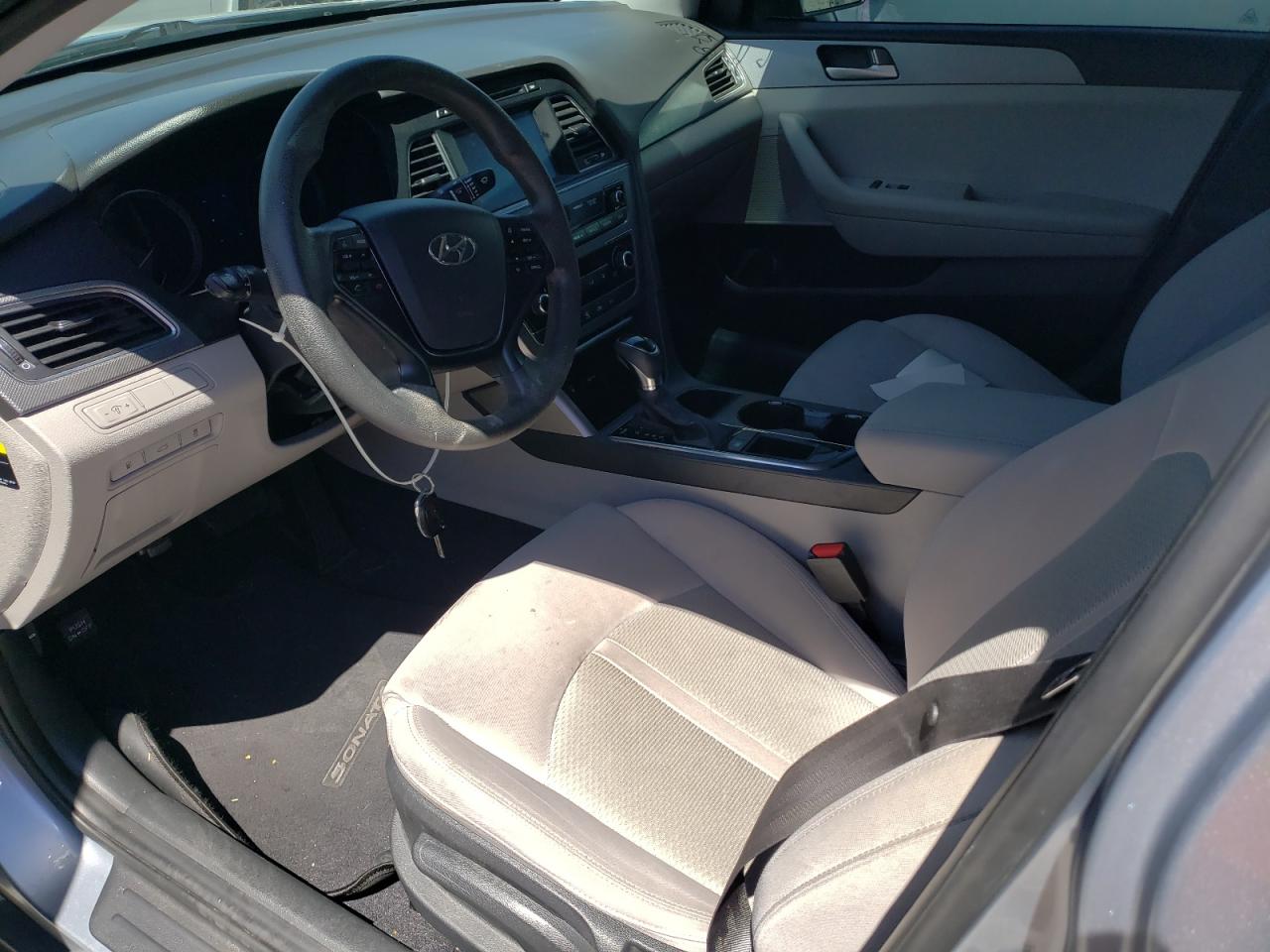 2017 Hyundai Sonata Se VIN: 5NPE24AF8HH481110 Lot: 63316975