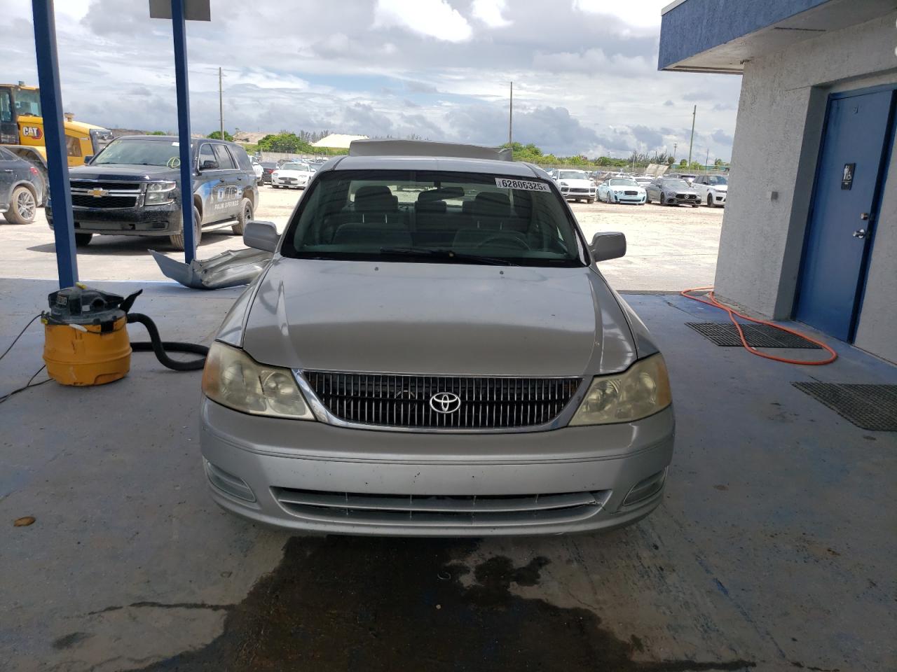 TOYOTA AVALON 2002 VIN 4T1BF28B42U231175 photo 5