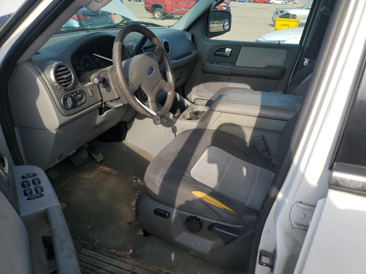 2004 Ford Expedition Xlt VIN: 1FMPU15L54LB43988 Lot: 61337155