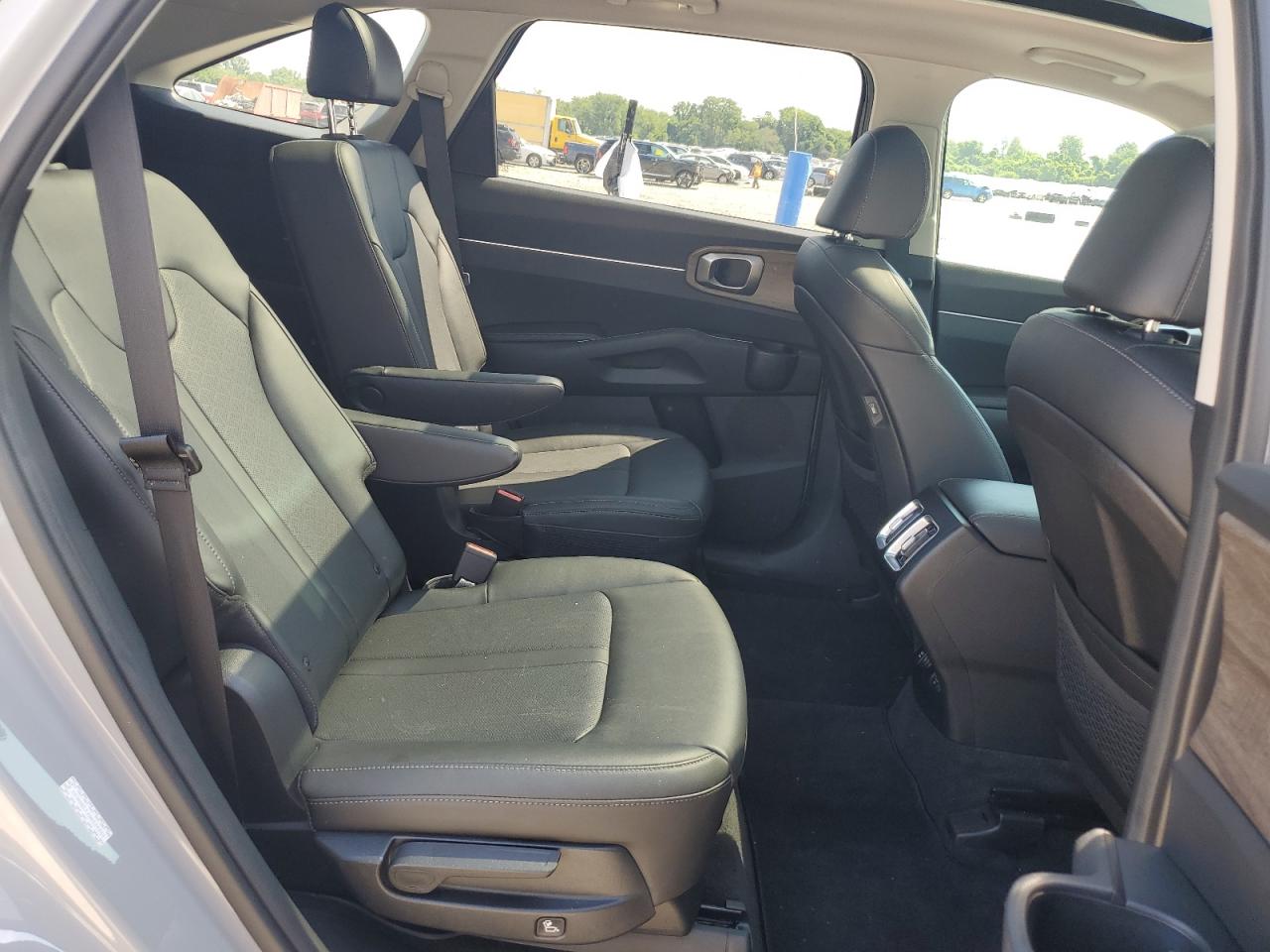 2022 Kia Sorento Ex VIN: 5XYRHDLFXNG129453 Lot: 61753985