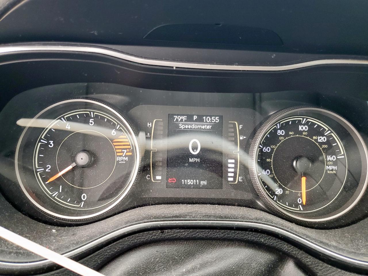 2019 Jeep Cherokee Latitude Plus VIN: 1C4PJLLB2KD307904 Lot: 61625565