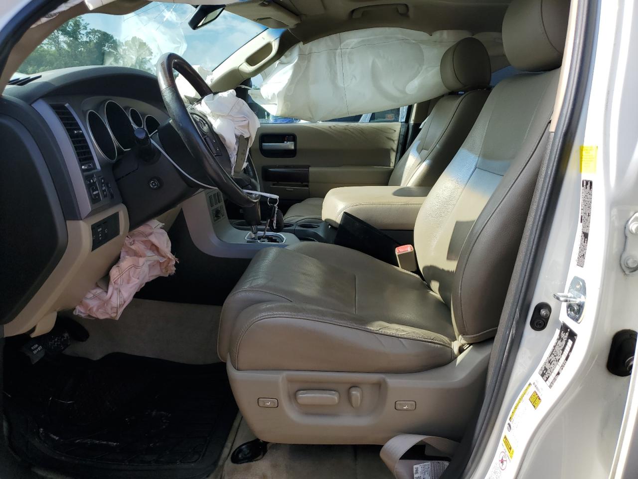 2011 Toyota Sequoia Platinum VIN: 5TDYY5G11BS033323 Lot: 60471735