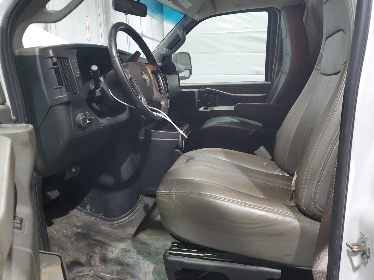 2019 Chevrolet Express G2500 VIN: 1GCWGAFG1K1195734 Lot: 59552005