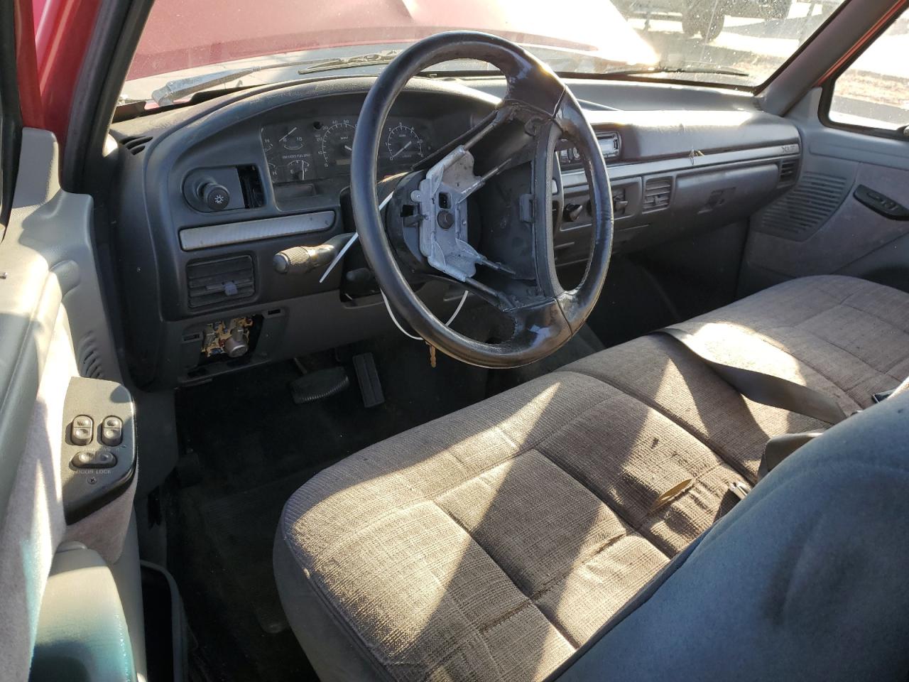 1993 Ford F150 VIN: 1FTEF14H9PLA50494 Lot: 62864185