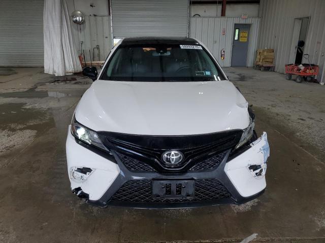  TOYOTA CAMRY 2018 White