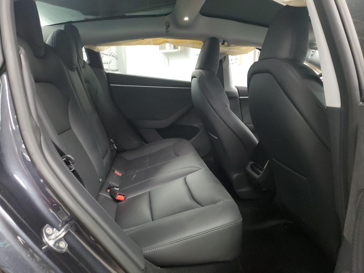 2025 Tesla Model 3 VIN: 5YJ3E1EB2SF938813 Lot: 61744085