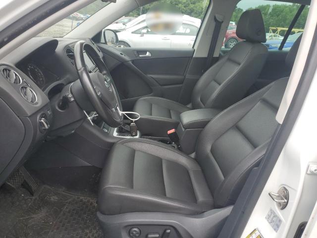  VOLKSWAGEN TIGUAN 2017 Белы