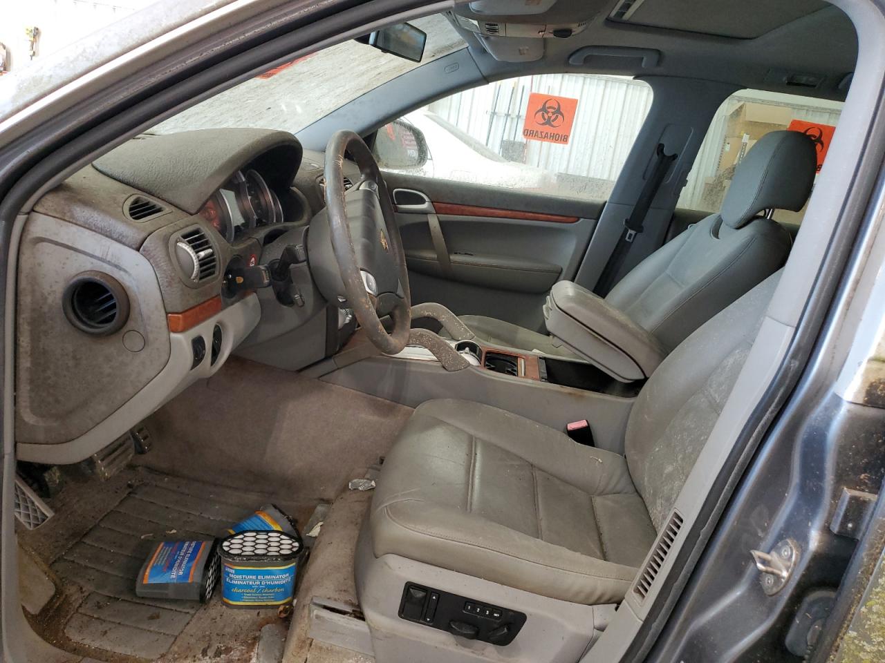 2004 Porsche Cayenne S VIN: WP1AB29P24LA69737 Lot: 59908245