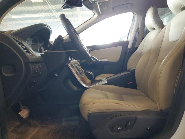  VOLVO XC60 2017 White