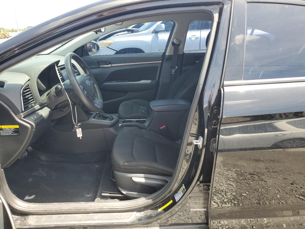 HYUNDAI ELANTRA 2018 VIN 5NPD84LF2JH372607 zdjęcie 12
