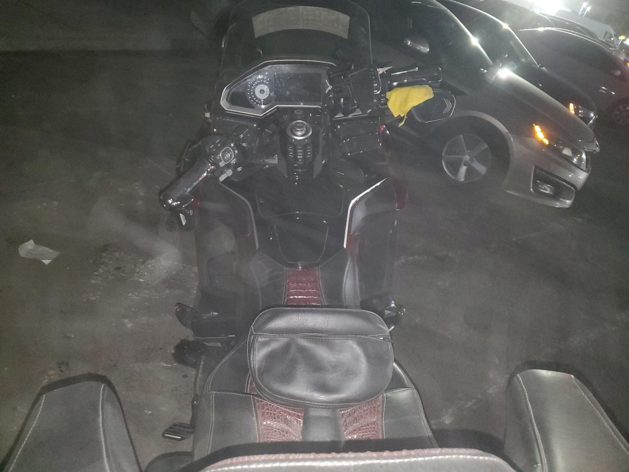 2021 Honda Gl1800 D VIN: 300856 Lot: 62614515