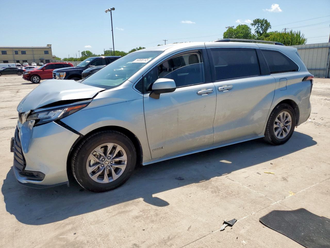 2021 Toyota Sienna Le